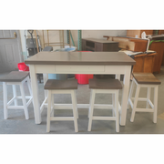 Bar Island with Bar Stools – Deal