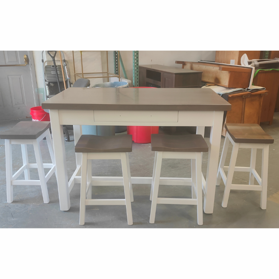Bar Island with Bar Stools – Deal