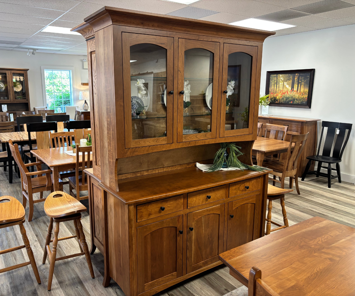Fenton 3 Door Hutch – Deal